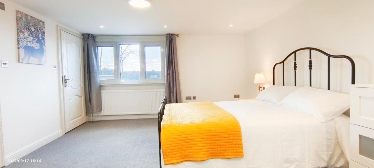 Marigold Villa Harrow Buitenkant foto